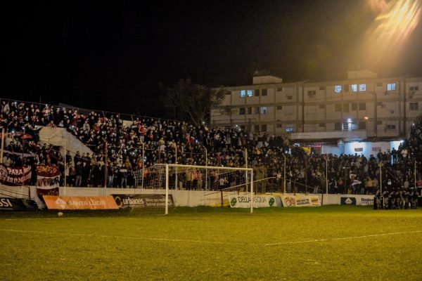 Direção do Lobo busca solucionar falta de ingressos para partida contra o Inter-SM