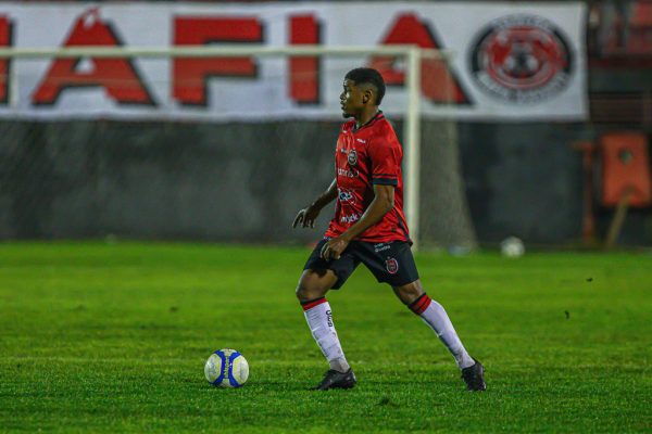 Atacante Robinho deixa o Brasil para atuar no CSA