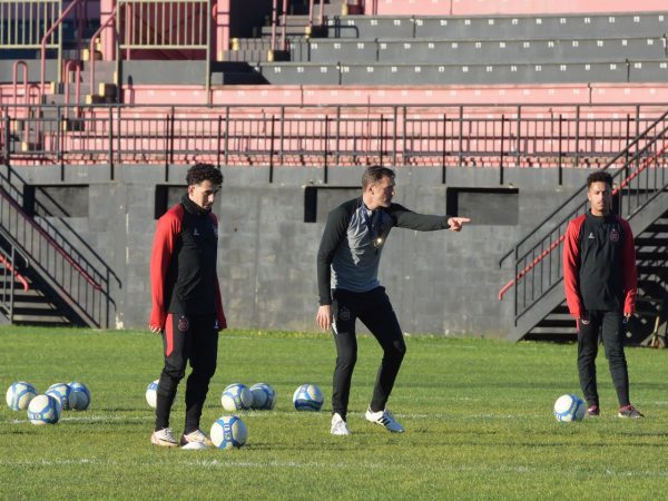 Com chance de entrar no G-4, Brasil enfrenta o Novo Hamburgo no Estádio do Vale