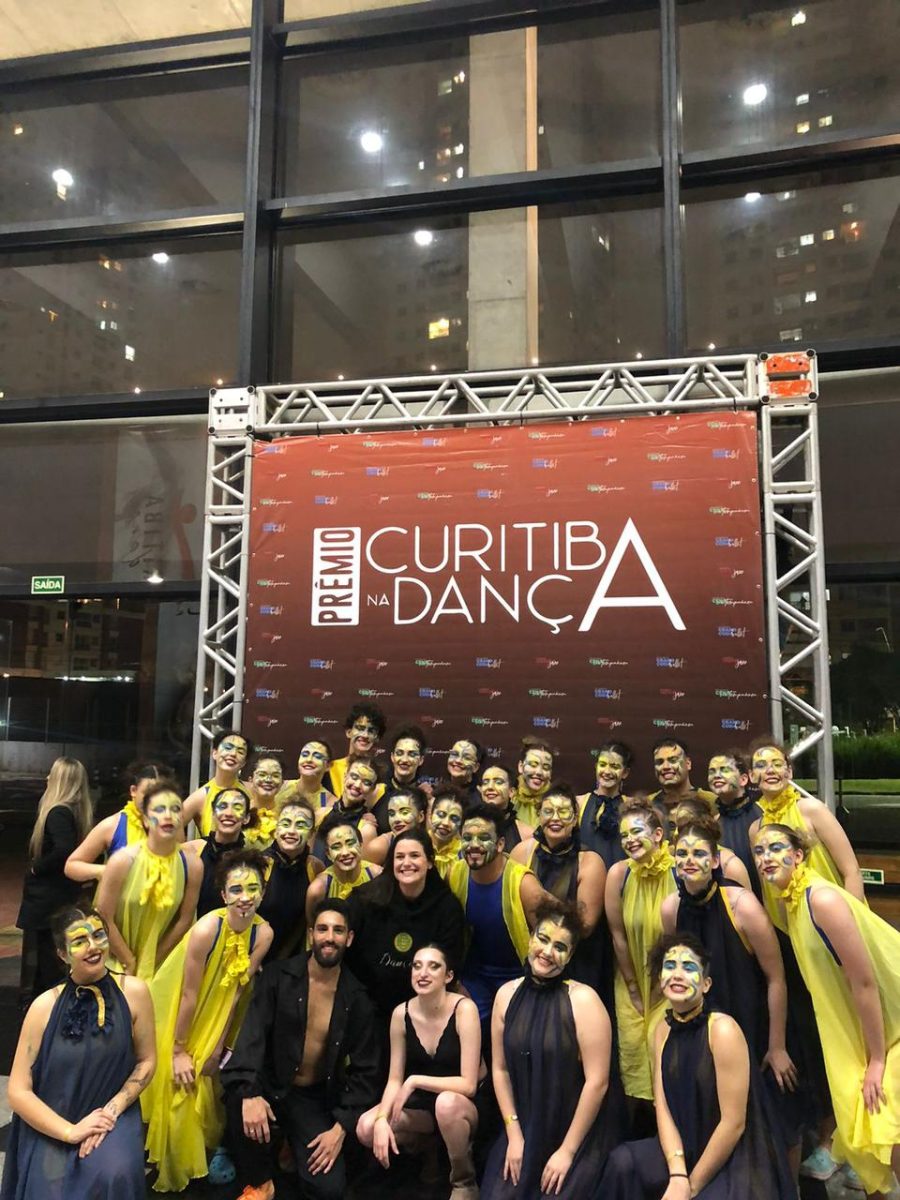 Clube Brilhante conquista título em festival de dança