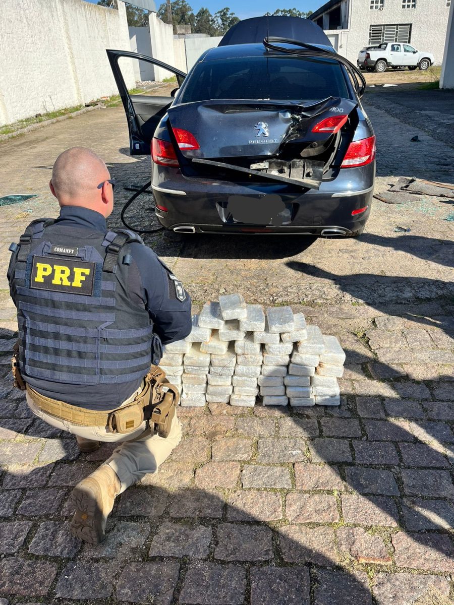 PRF prende estrangeiros com 50 quilos de pasta base de cocaína