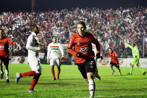 Rafael Forster relembra acesso xavante contra o Brasiliense