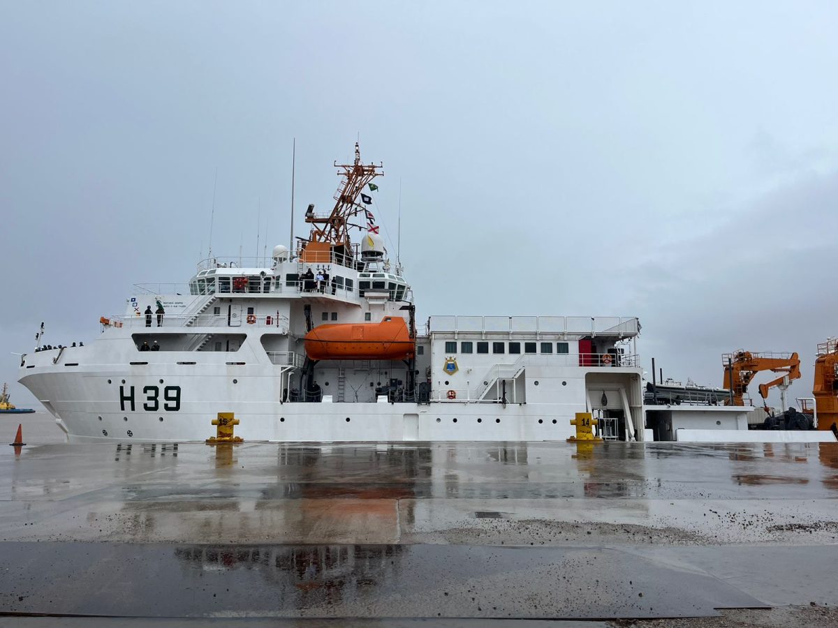 Navio mais moderno da Marinha é usado em estudo em Rio Grande