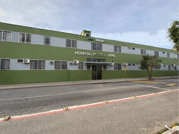 Familiar de paciente internado no Hospital Escola cai em golpe