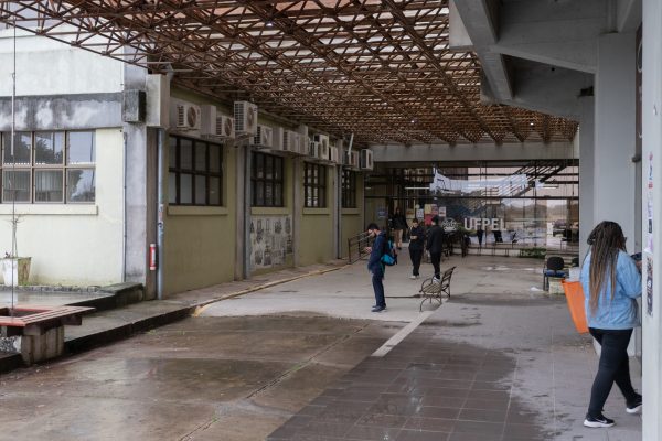 Apoiadora da chapa Frente Ampla é acusada de racismo