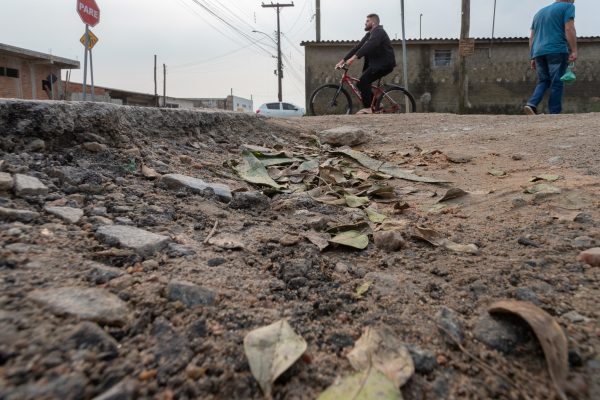 Chuvas acentuam buracos nas ruas de Pelotas