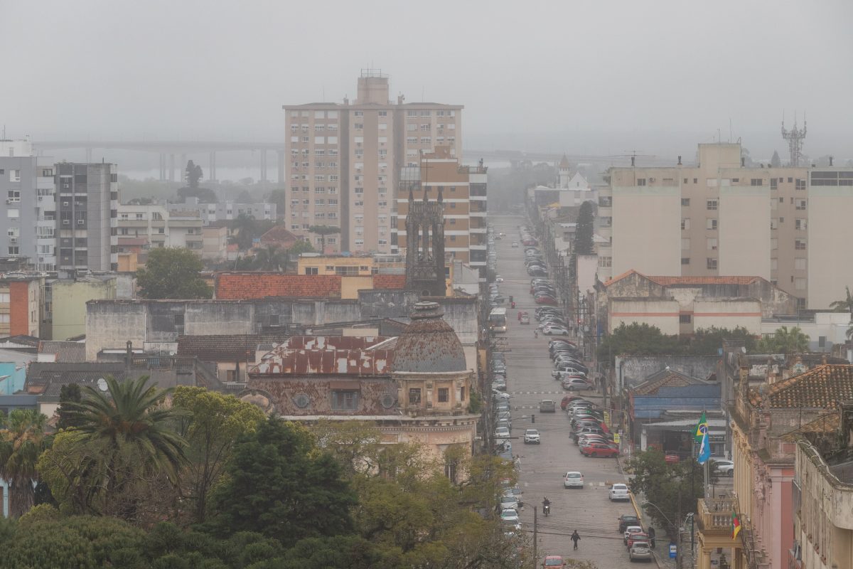 Chuva preta traz alerta para a saúde