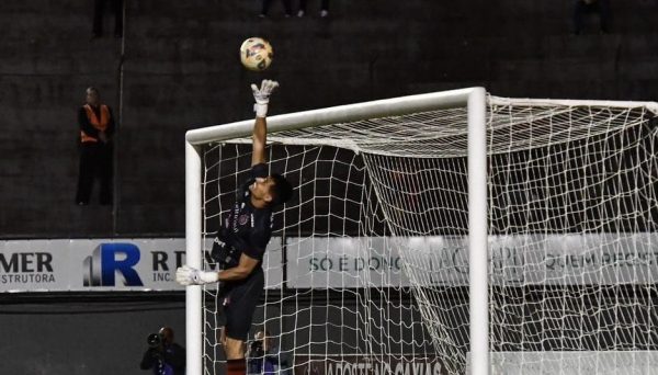 Gabriel Oliveira lamenta lesão no maior momento da carreira