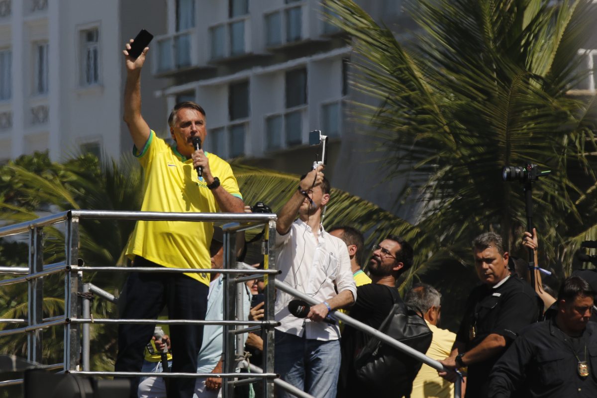 Bolsonaro participará de carreata e comício em Pelotas