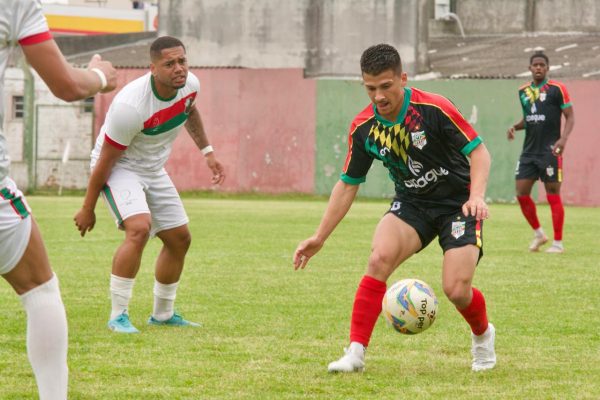 Farroupilha e trio rio-grandino fecham primeira fase