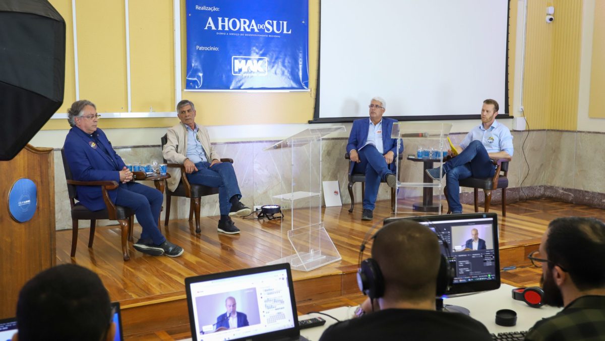 Candidatos à prefeitura de Pelotas participam de debate do A Hora do Sul