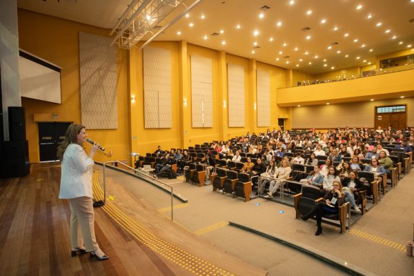 Congresso nipo-brasileiro discute desenvolvimento socioemocional de crianças