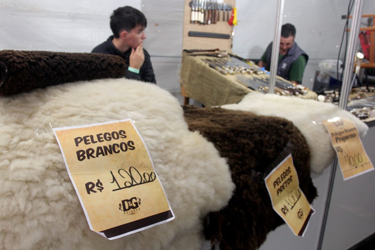 Pavilhão da agricultura familiar é oficialmente aberto na 98ª Expofeira de Pelotas