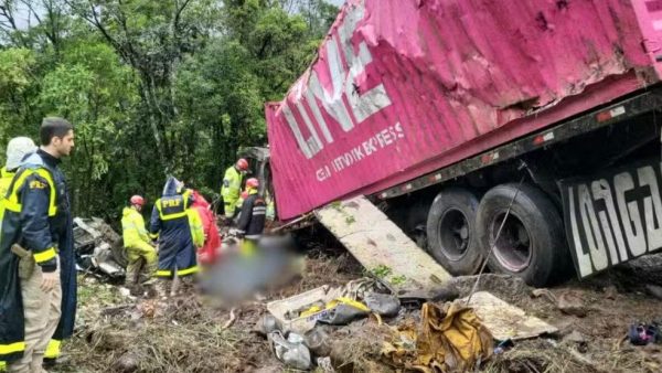 Motorista da carreta presta depoimento por videoconferência