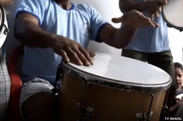 Instrumentos do samba são reconhecidos como manifestações da cultura nacional