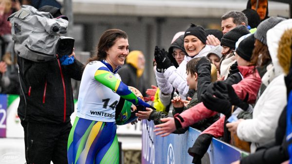 Rio-grandina vence etapa da Copa da Ásia de skeleton