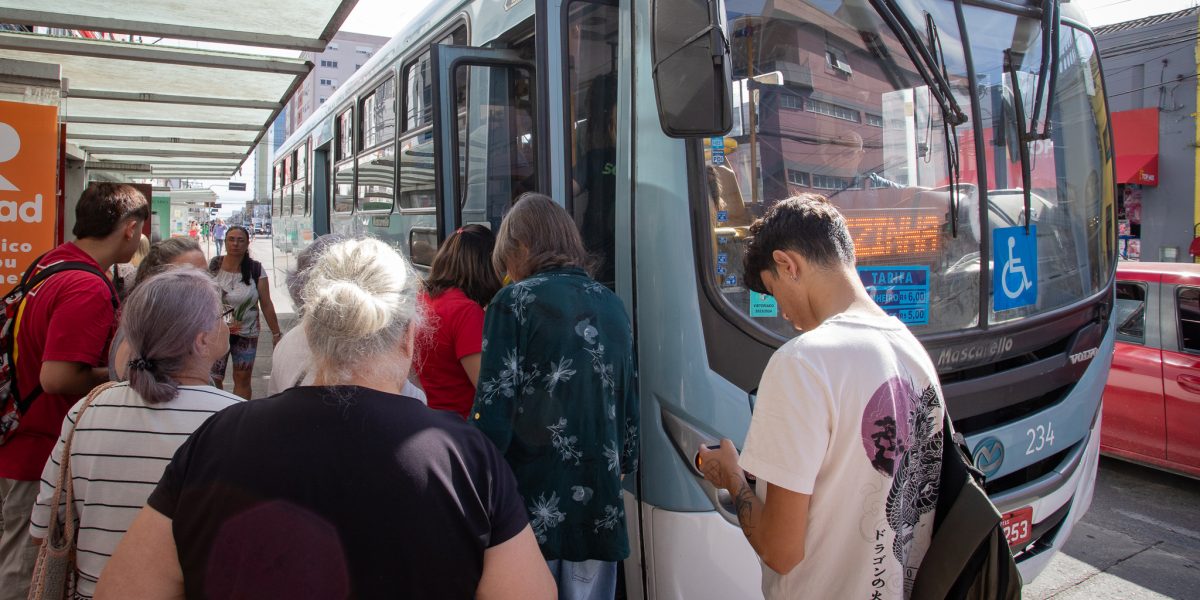 Passagem do transporte coletivo pode aumentar em até R$ 0,50