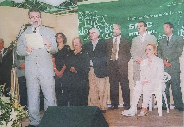 Deputado Bernardo de Souza é destacado pela 27ª Feira do Livro