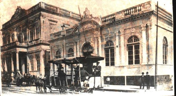 Bibliotheca Pública Pelotense ganha presente especial no aniversário