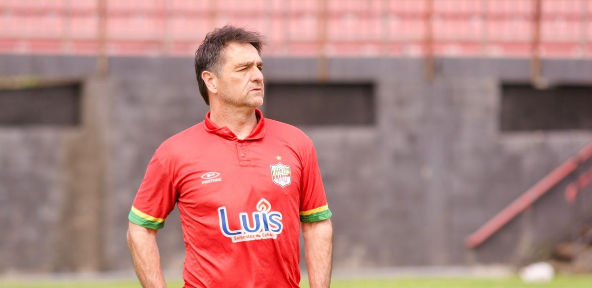 Treinador vê pontos positivos em temporada frustrada do Farroupilha