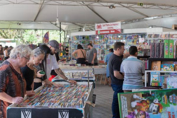 Últimos dias para aproveitar a 50ª Feira do Livro de Pelotas