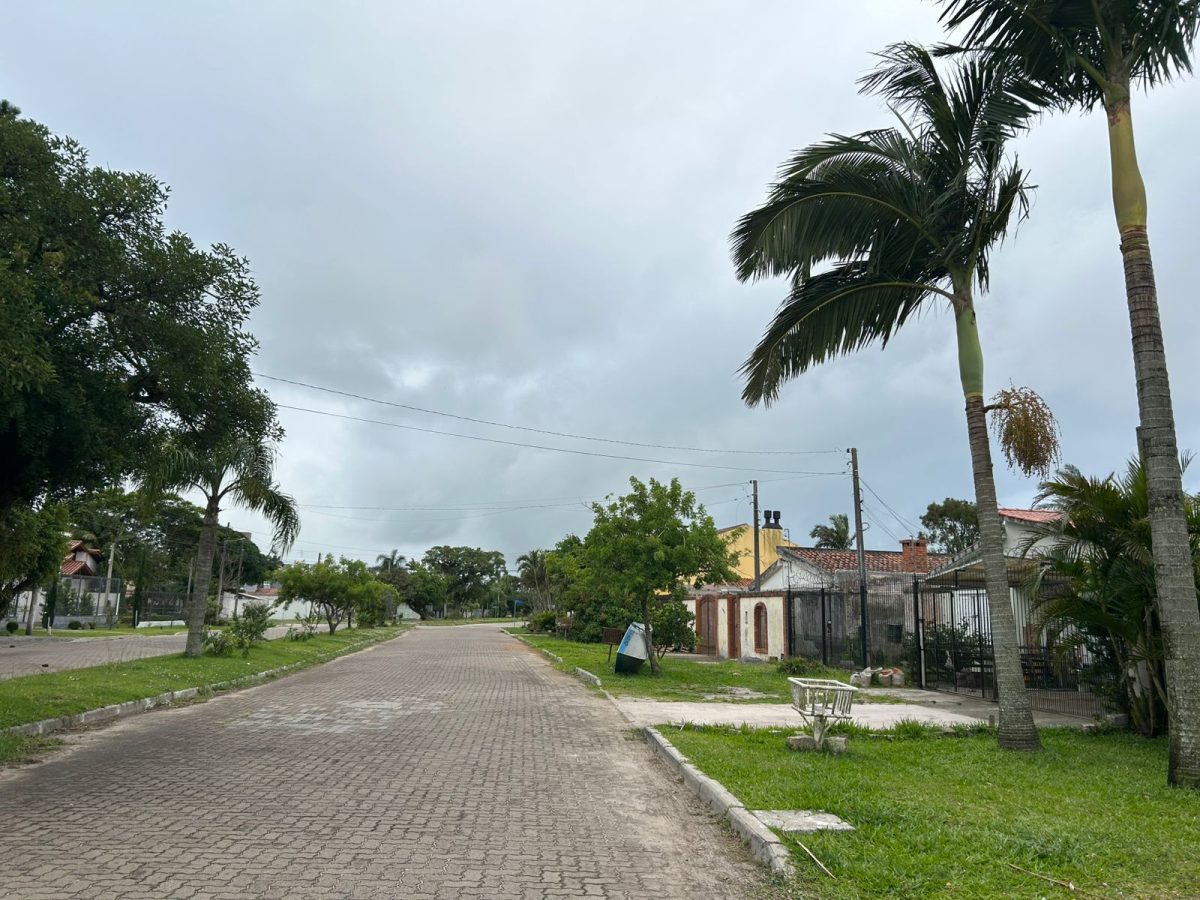 Manhã de chuva fraca na região Sul