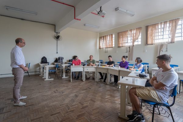 Equipe do UFPel Rocket Team participa de qualificação em gestão e liderança