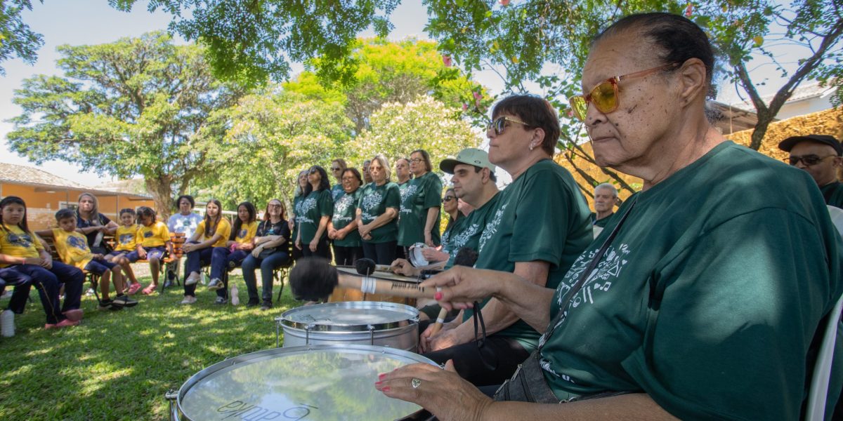 Associação Escola Louis Braille participa de roda de conversa com os alunos da LBV