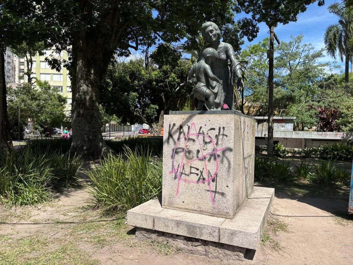 Monumento às Mães é inaugurado na véspera de Ano Novo