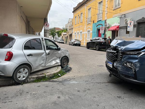 Esquina entre Félix e Voluntários registra mais um acidente