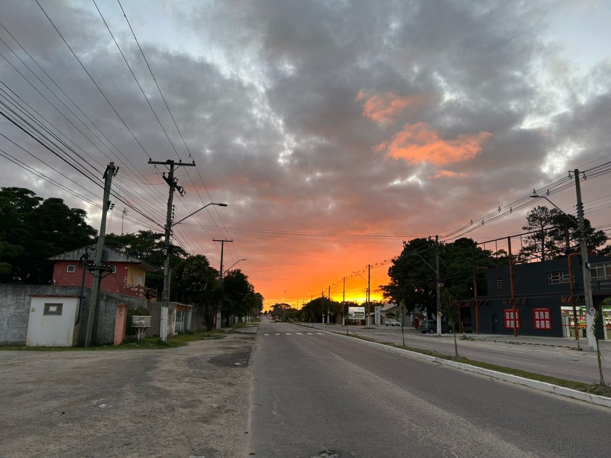 Manhã de céu nublado na Zona Sul