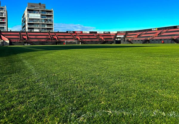 Gramado do Bento Freitas segue em tratamento: “Melhorou 70, 80%”