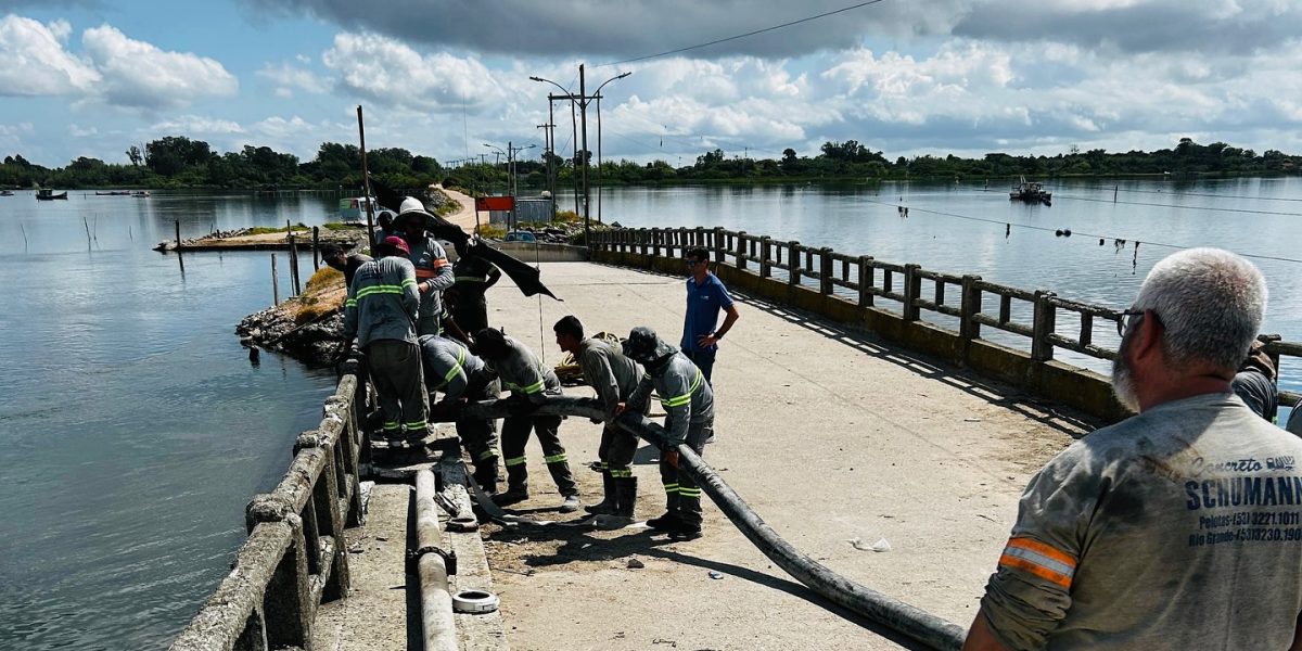 Prefeitura inicia concretagem da ponte da Ilha dos Marinheiros