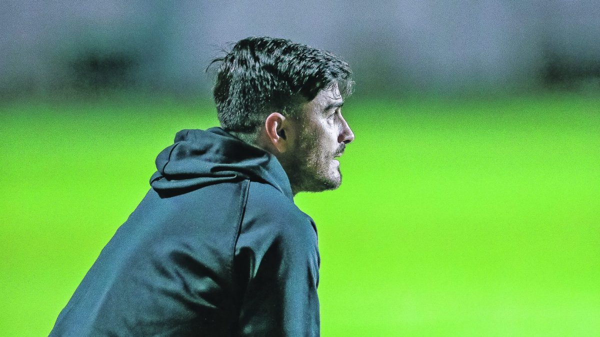 Treinador deixa o Monsoon após jogo-treino contra o Brasil