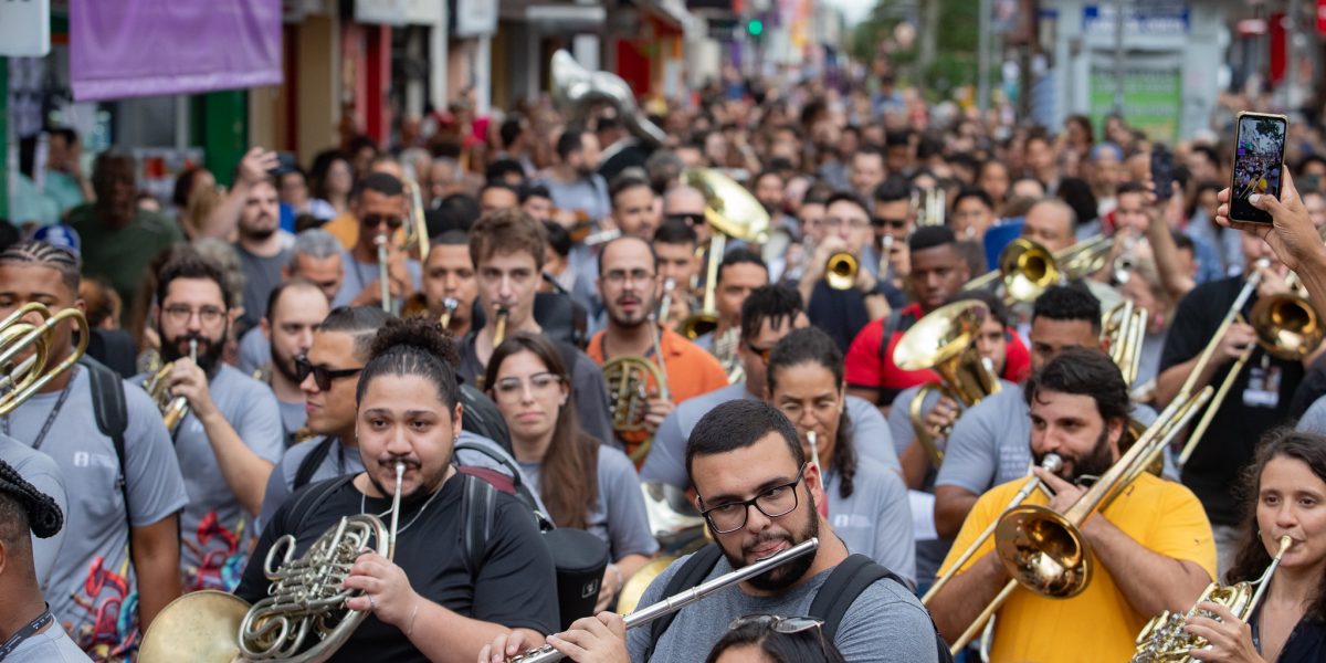 Música toma conta das ruas de Pelotas