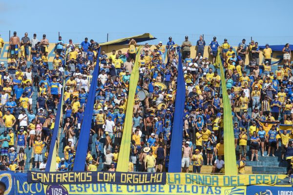 Pelotas reduz preço do ingresso para jogo de quinta-feira