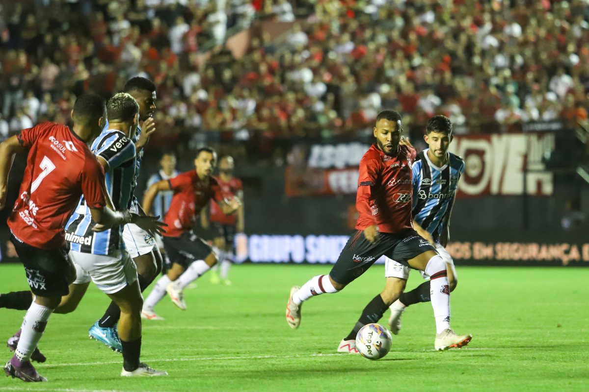 Brasil 0 x 0 Grêmio: veja como foi