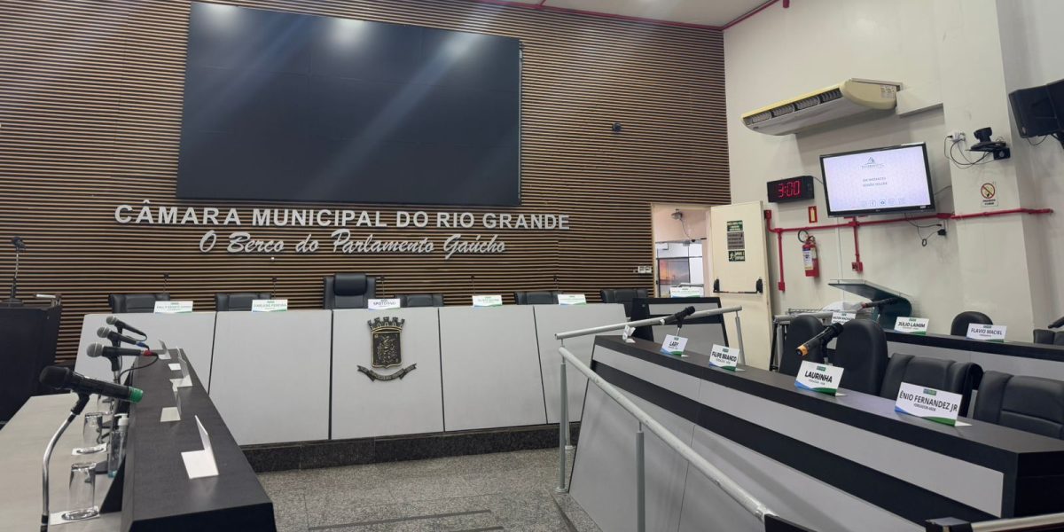 Vereadores aprovam reforma administrativa em Rio Grande