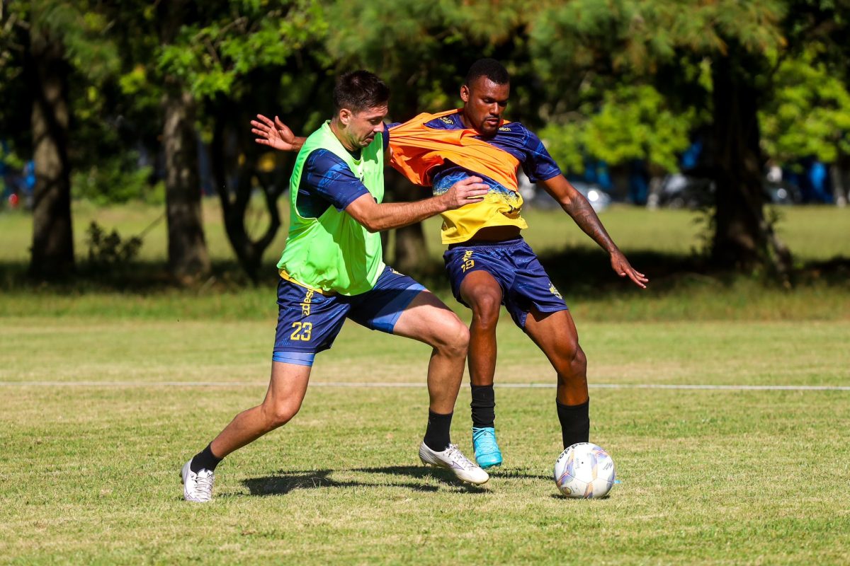 Pelotas vende ingressos por R$ 30 para jogo-treino internacional