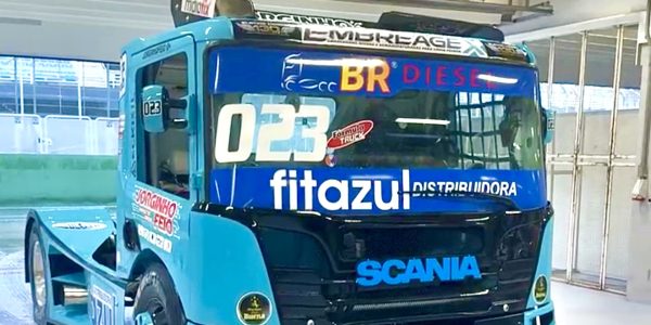 Jorginho Feio estreia com vitória na Fórmula Truck