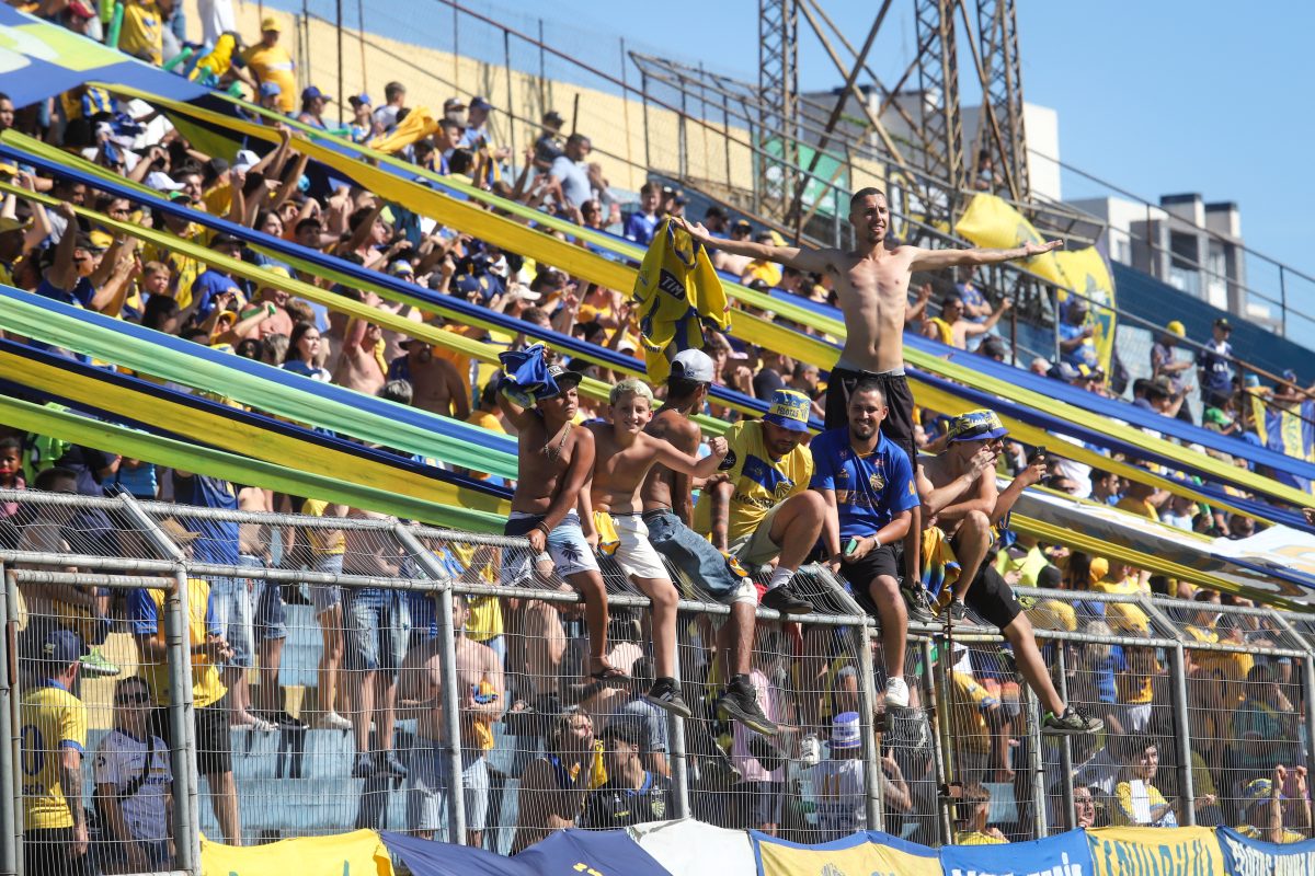 Lobo lança promoção para partida diante do Avenida