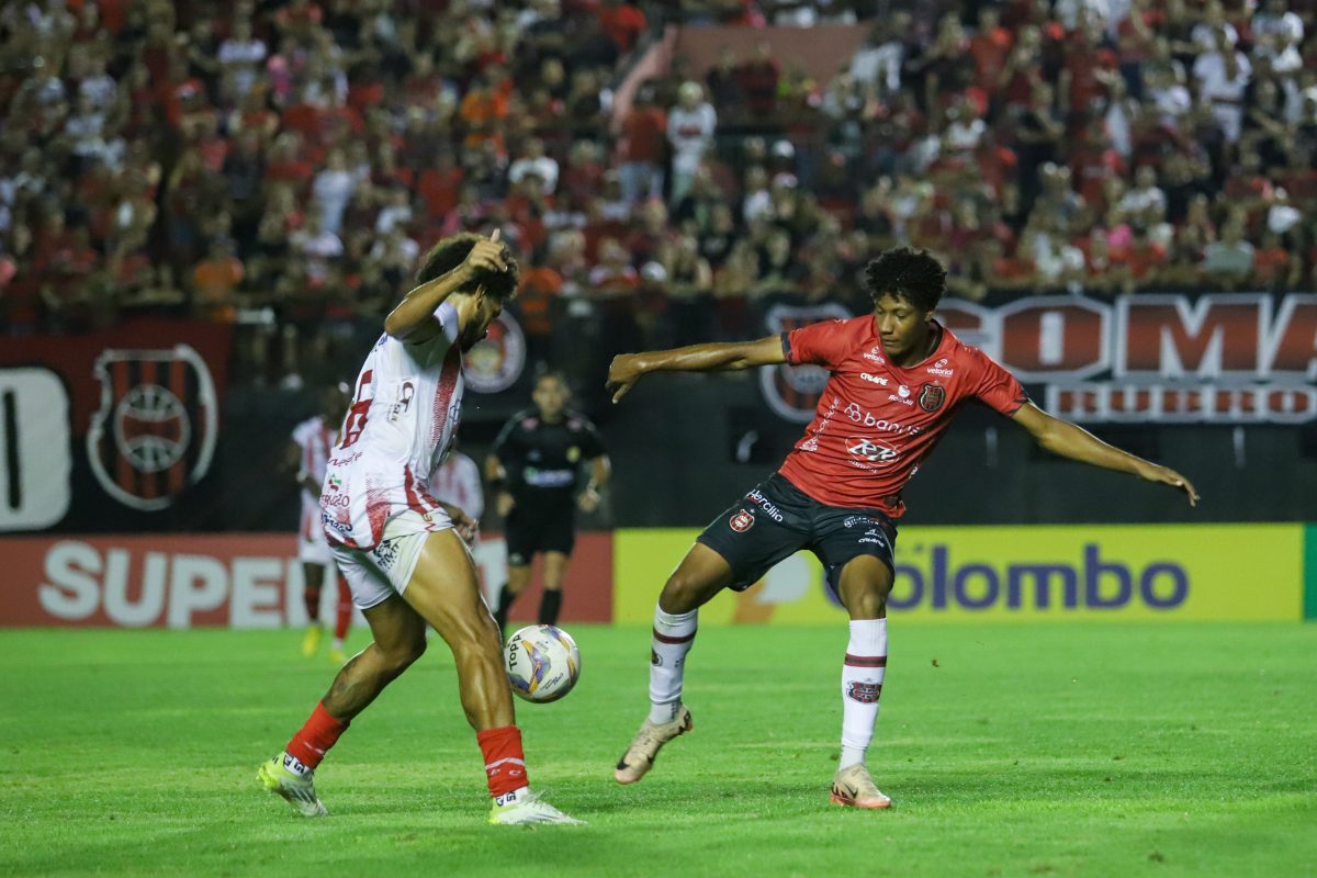 Gabriel Moysés não é mais jogador do Brasil