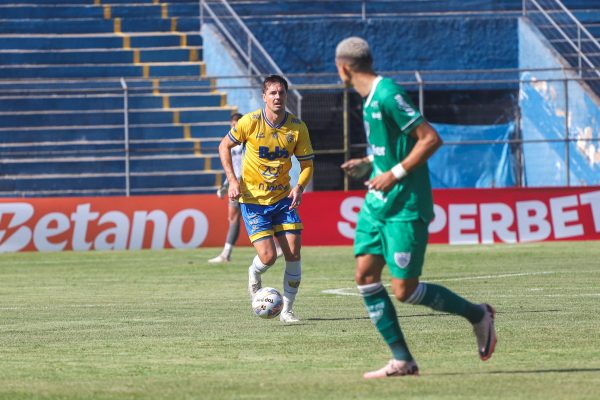 Evolução defensiva é prioridade do Pelotas às vésperas do clássico