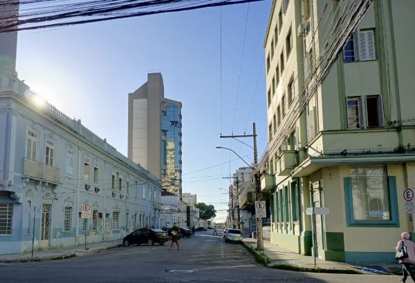 Região terá tempo bom e calor nesta terça-feira