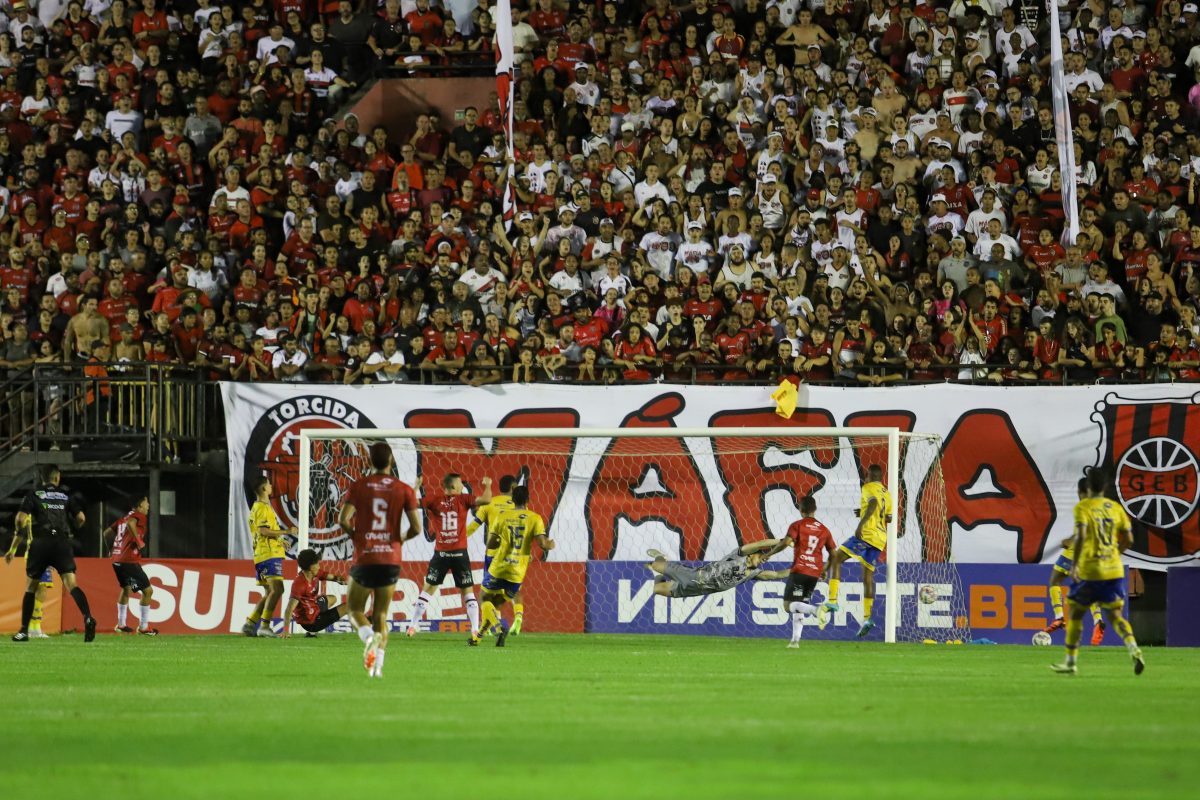 Com gol de Charopem, Brasil vence clássico Bra-Pel no Bento Freitas