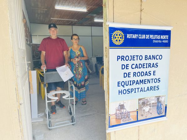 Rotary auxilia 1,8 mil pessoas com cadeiras de rodas e equipamentos de saúde