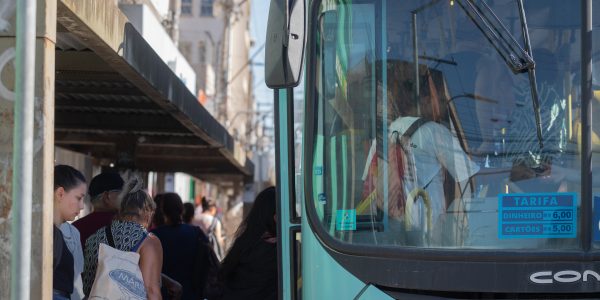 Impasse sobre o reajuste do transporte se mantém