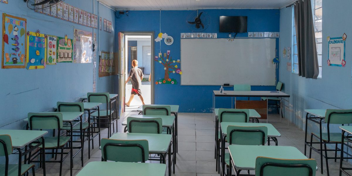 Escola do Sítio Floresta tem déficit de professores