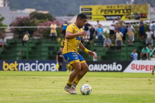 Pelotas ficará no mínimo seis meses sem jogar após Gauchão