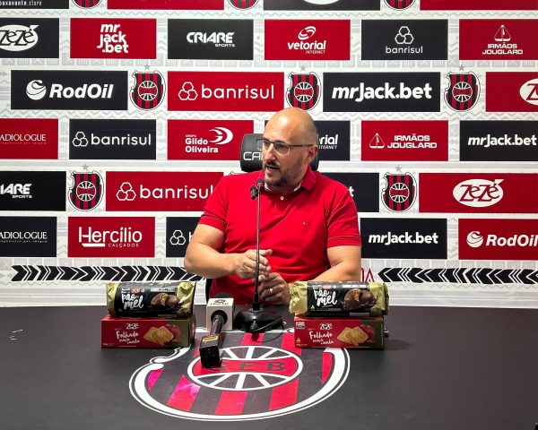 Gerente de futebol deixa o Brasil